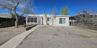 2 Bed WITH OFFICE 1 Bath AND WASHER/DRYER HOOK UP! Gallery 1