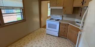 3309 N Dousman Gallery 4