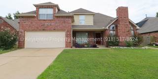 Spectacular 4 Bed | 4 Bath East Tulsa with Spacious Back yard! Gallery 1