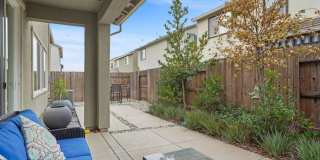 WOW!  Former Roseville Model Home 4/3 + SOLAR!  Please read entire ad for viewings! Gallery 7