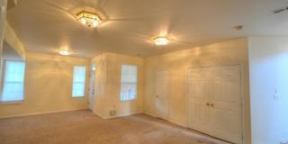 182 SPENCER Terrace SE Gallery 22