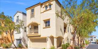 Spacious 3-Story Plus Loft Bedroom, New Floors, New paint, No Carpet Gallery 1