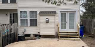 Spacious Family Three Bedroom Townhouse in Damascus! Pets Welcomed & Parking Included! Gallery 28