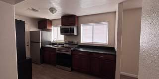 1547 W Taylor St Gallery 1