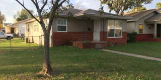 Recently remodeled home close to the park Gallery 14