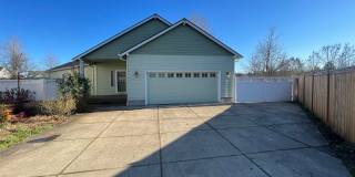 3 Bedroom Home in North Albany! Gallery 1