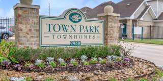 Town Park Townhomes Gallery 22