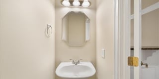 205 16th Street NW Gallery 22