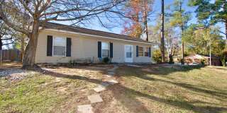 Comfortable Opelika Home — Convenient Location Gallery 1