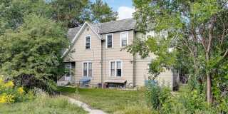 6 bedroom Close to Augsburg and U of M Gallery 1