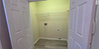 220 Loxley Lane Gallery 16