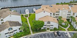 811 Oak Harbour Drive Gallery 32