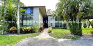 7539 Greenlake Way Gallery 1