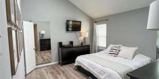 PB 3br Townhome $6000 to share Pacific Beach 3 Br Townhome 2 Car Garage Modern Appliances Gallery 13