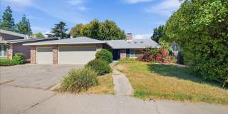 1615 Oakview Dr Gallery 1