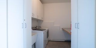 2521 Whitney Avenue Gallery 17
