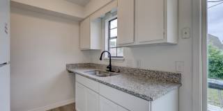 1119 S Saint Louis Avenue Gallery 11