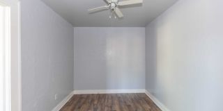 821 South Travis Street - 2 Gallery 8