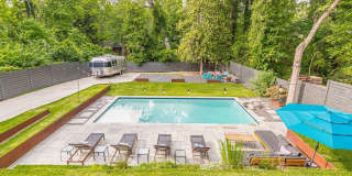 Fully Furnished Single Family 6-Bedroom Home w/pool— College Park, Georgia Gallery 1