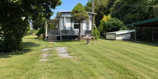 3 Bed / 1 Bath Home on Private Country Lot with 600 Sq Ft Workshop – Jonesborough Gallery 1