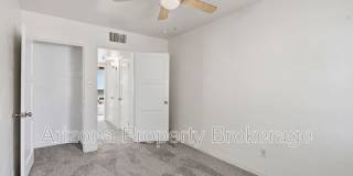 1137 W. Glenrosa Ave. Gallery 17