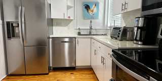 Delaney Park One bedroom with an office available September 7, 2026 Gallery 13