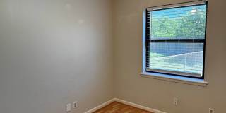 4 Bed, 2 Bath Home on Cul-de-sac Gallery 22