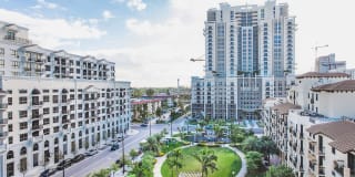 The Palmer Dadeland Gallery 8