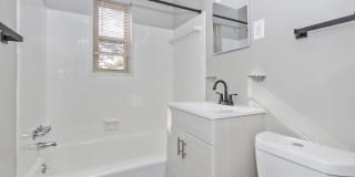 Emerald Apartments Gallery 18