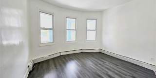 24 Harrison Place Gallery 13