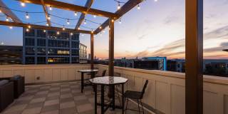 Troubadour Gallery 90