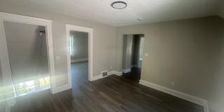 Charming 3-Bedroom Property in Prime Location Gallery 29