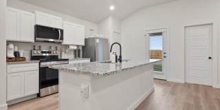 Fresh, Modern & Move-In Ready in Willowbend! Gallery 13