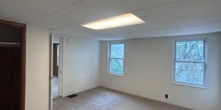 2 Bedroom Home with bonus room ! Gallery 20