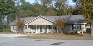 1823 Moore Highway Gallery 1