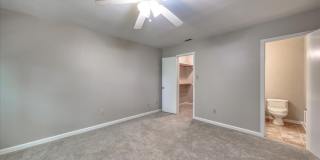 225 Twin Oaks Place Gallery 30