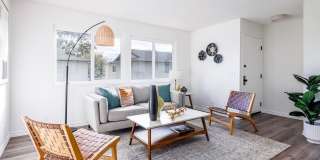 1033 Mohr Ln Gallery 1