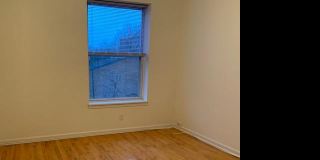 1555 N Mohawk Street Gallery 7