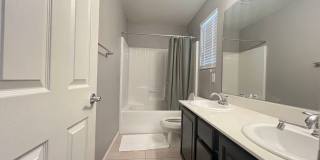 Beautifully upgraded house in Summerlin Gallery 28