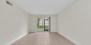 2510 Riverside Drive Gallery 13