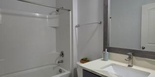 Gorgeous 4-Bedroom, 3-Bathroom Home in Providence Gallery 28