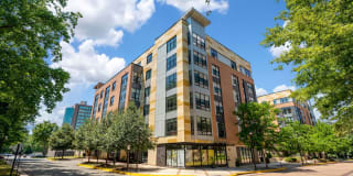 The Julian at Fair Lakes Gallery 11