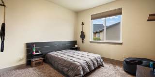 STUNNING 3bd/2ba Custom Home w/3 Car Garage on a Huge Lot! Gallery 17