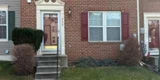 225 FOXMANOR Lane Gallery 1