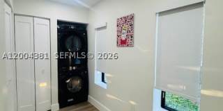 905 SW 13th Ct Gallery 11