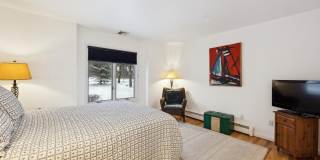 12 Hildreth Road Gallery 12