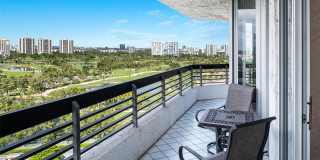 3400 NE 192nd St Gallery 28