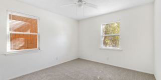 The Riverview Gallery 67