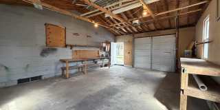 1037 Chipperfield Drive Gallery 38