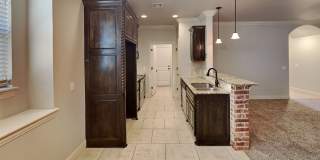 3 Bedroom 2.5 Bath Home with Bonus Room and Storm Shelter Gallery 9
